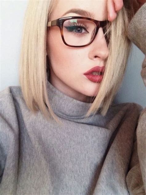 3 Smart Tricks And 17 Stylish Makeup Ideas For Glasses Wearers 9