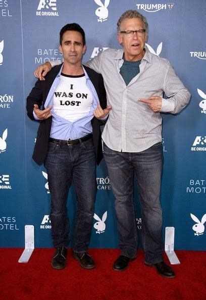 nestor carbonell and producer carlton cuse batesmotel lost lost in 2019 lost tv show lost