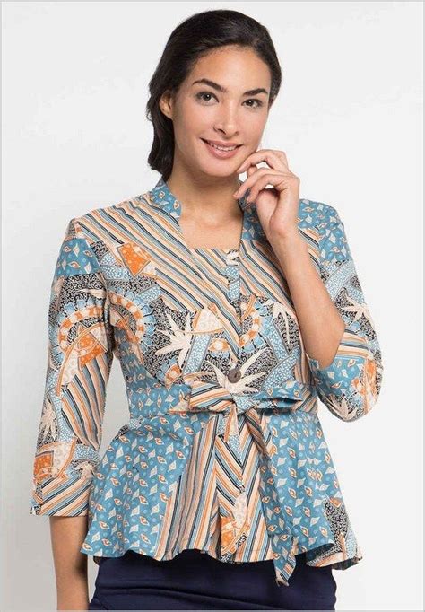 29 Desain Baju Batik Modern Wanita Images