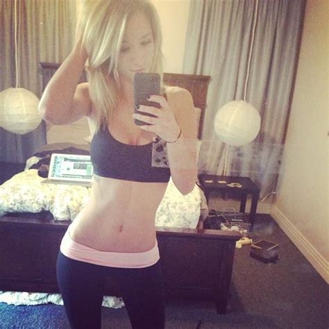16 Of The Sexiest Blondes In Yoga Pants The Internet Has