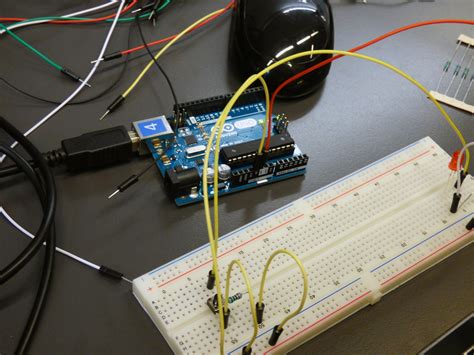 controlling  led  arduino serial monitor