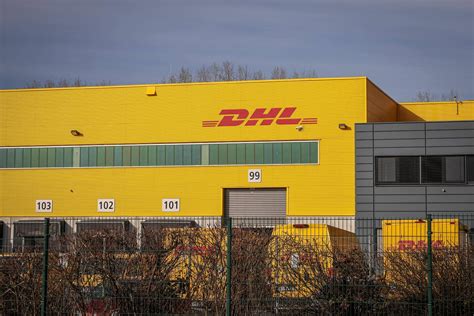 dhl express opent  antwerpen grootste belgische distributiecentrum business