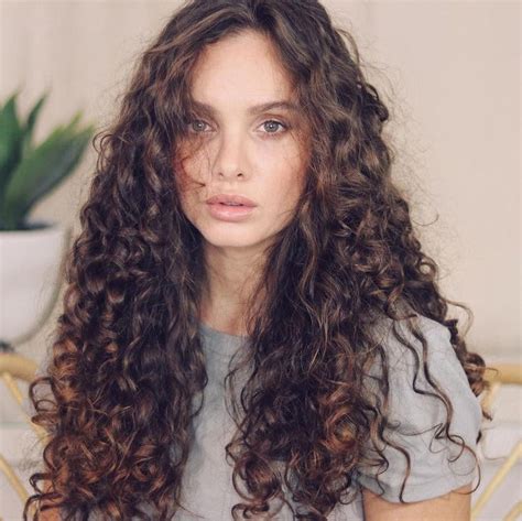 30 Sexiest Wispy Bangs You Need To Try In 2019 Curly Hair Styles