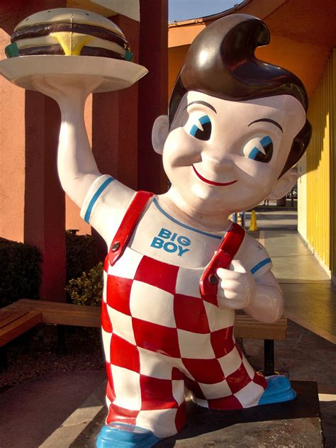 big boy restaurants replace iconic mascot  dolly