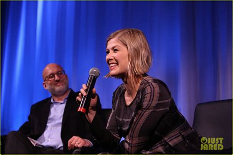 Rosamund Pike Talks Rehearsing Sex Scenes With Neil