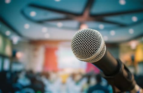 3 Tips To Help You Speak With More Confidence During A Presentation