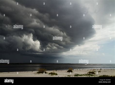 derecho cloud  res stock photography  images alamy