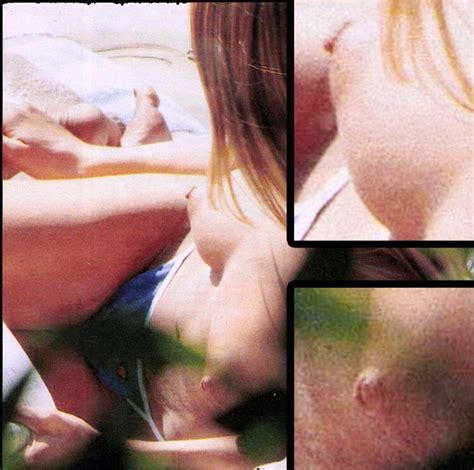 Jennifer Aniston Nude And Topless Pics Collection Scandal