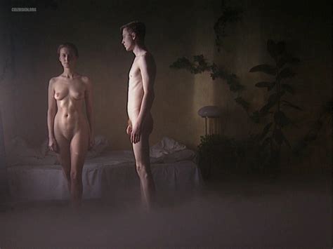 Naked Agnieszka Wroblewska In Pokoj Saren