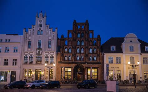 wismar bei nacht foto bild deutschland europe mecklenburg