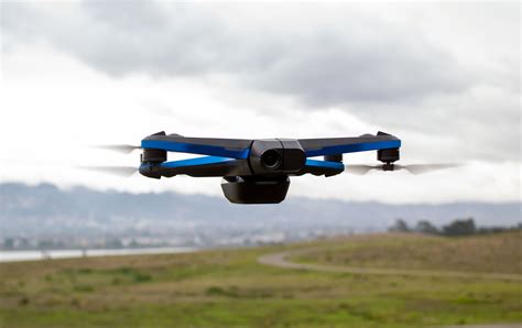 skydio  review    flying drone    great  rounder engadget