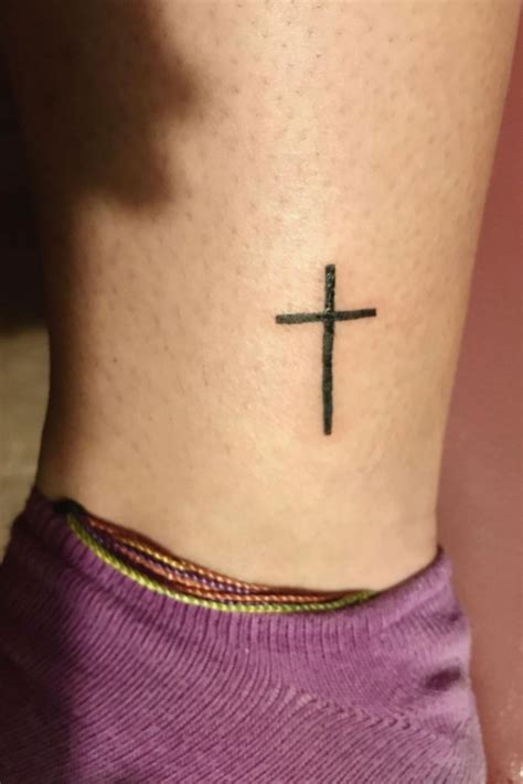 awesome small cross tattoo ideas  women    page