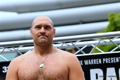 tyson fury  dereck chisora  props chisora    number
