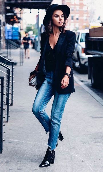how to wear mom jeans like a supermodel things to wear pinterest