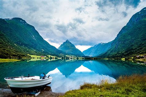 hiking  norway  ultimate guide leisurehikingcom