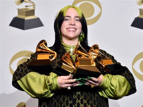 billie eilish sweeps grammys  ceremony clouded  controversy  mourning