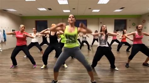 Great Zumba Dance Workout For Beginners Step By Step Youtube
