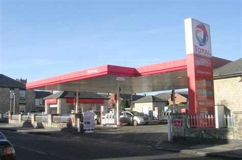 fuel  sells    petrol stations adjust   price encomium mag