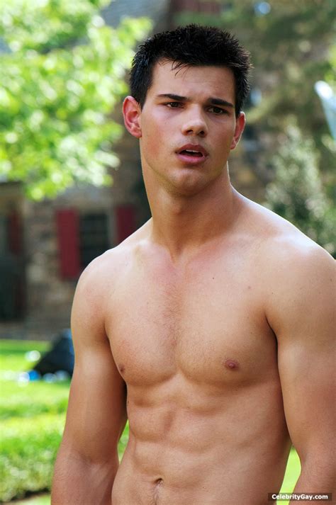 taylor lautner nude leaked pictures and videos celebritygay