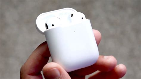 airpods    youtube