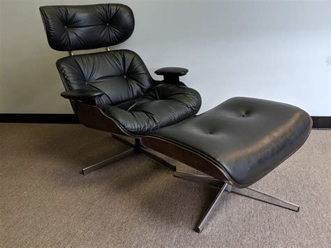 mid century modern eames style lounge chair  ottoman  selig epoch