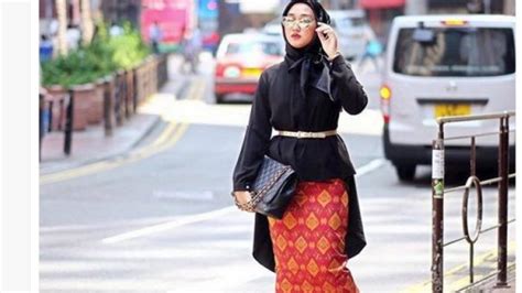contoh contoh busana hijab  modis  traveling