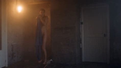 Nude Video Celebs Rifka Lodeizen Nude – Kan Door Huid Heen 2009
