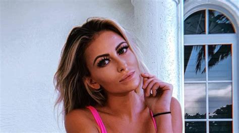 paulina gretzky body measurement bra sizes height weight