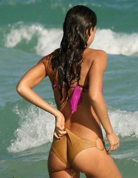 jessica alba sexy wet bikini ass butt thong paparazzi celebrity leaks scandals leaked sextapes