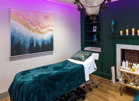 royal relax full body  minute massage beauty temple salon