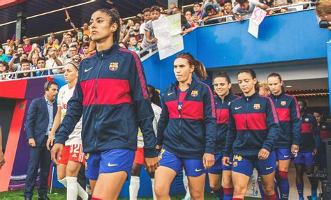 barcelona femeni studs