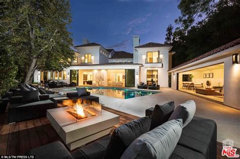 Eva Longoria Lists Her La Home For A Staggering 14m