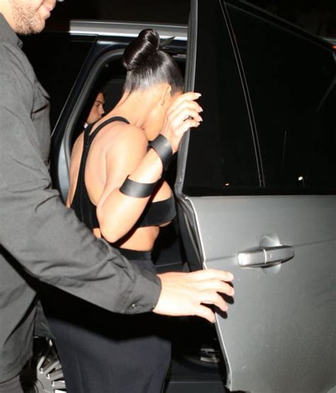 Kim Kardashian Sexy Tits At The Annual Hollywood Beauty Awards The