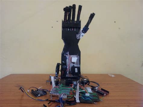 istriwaala  hand gesture controlled robotic arm
