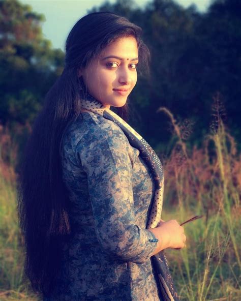 Anu Sithara Latest Hd Pictures And Wallpapers Natoalpabet Most