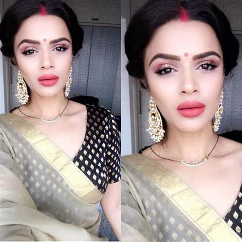 news makers top bollywood news aashka goradia s perfect nayi dulhan look in her sindoor and