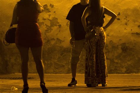 ¿qué solución ves al debate de la prostitución en españa