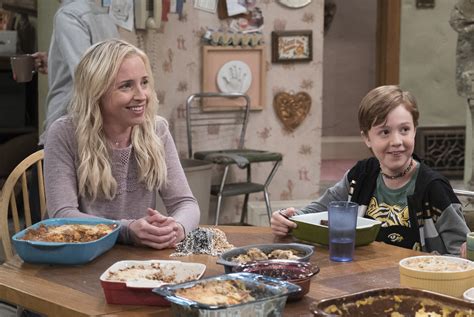 the conners abc orders additional episode for the 2018 19 season