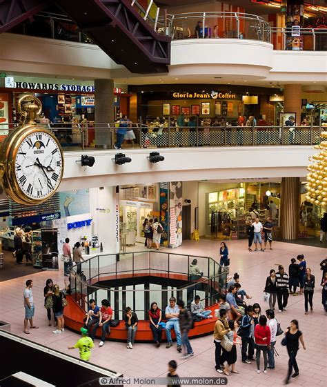 photo  central shopping mall central melbourne melbourne australia