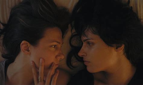 best lesbian movies 17 top films about lesbians cinemaholic