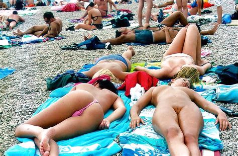 The Most Brave Teens Only One Naked At Beach 40 Pics