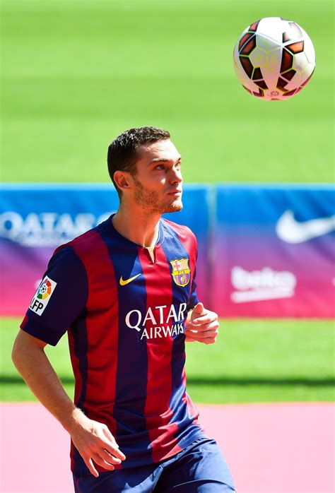 thomas vermaelen unveiled at barcelona mirror online