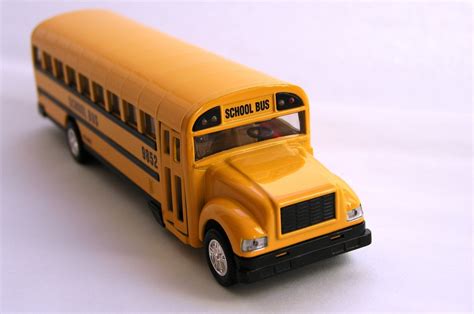 school bus toy  photo  freeimages