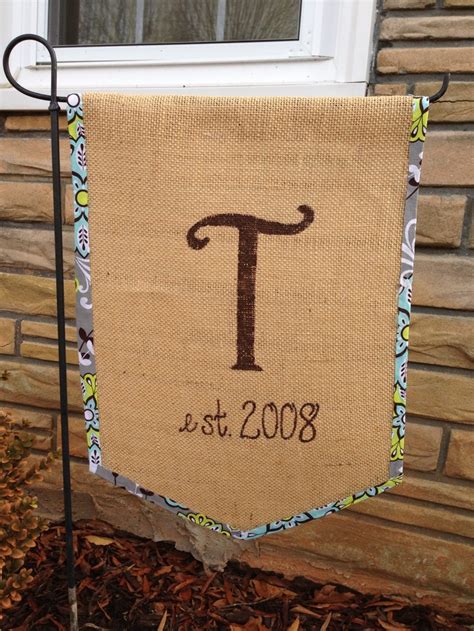 garden flag ideas images  pinterest burlap garden flags