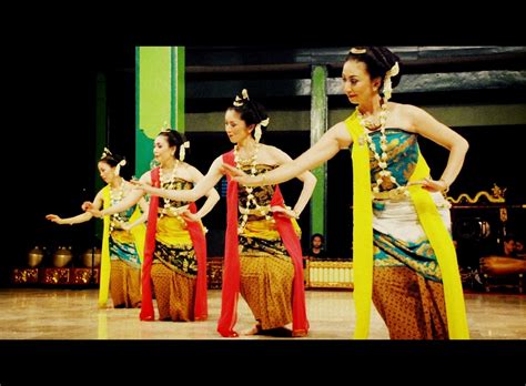 kesenian indonesia tari gambyong tarian tradisional  jawa tengah