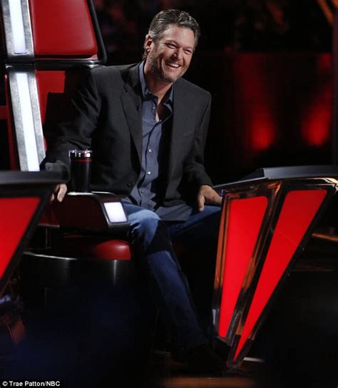 the voice adam levine and blake shelton throw their shoes daily mail