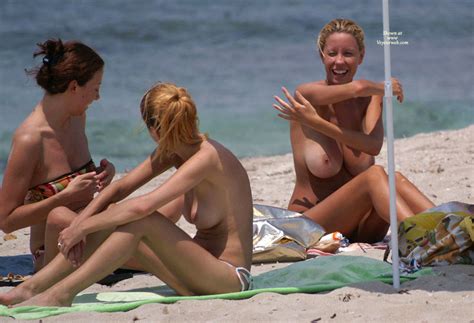 nice women on the beach november 2011 voyeur web