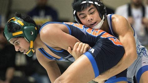 high school wrestling primer the top wrestlers teams and storylines to watch in 2017 18 the