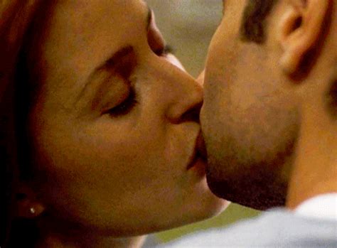 the 20 most satisfying kisses in tv history vanity fair