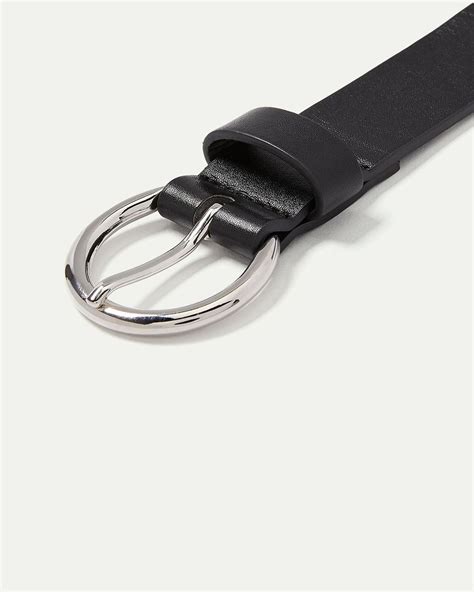 faux leather belt   buckle reitmans